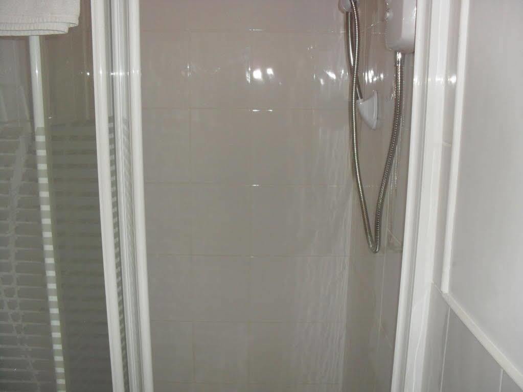 Causeway Bay Guesthouse Portrush Luaran gambar